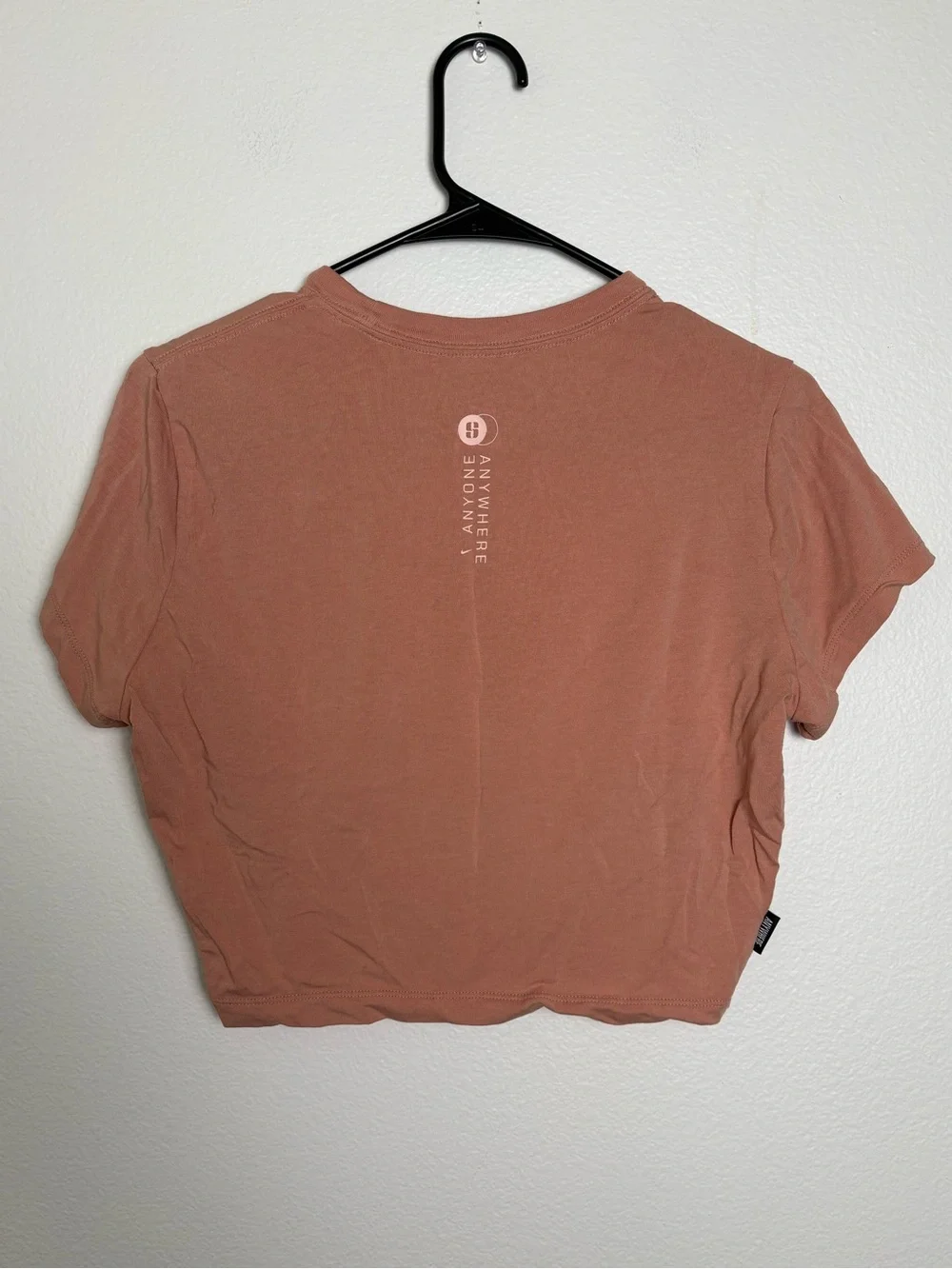 Nike Women's Slim Fit Rose-Tone Cropped Crew Tee Size Large(Runs Small)